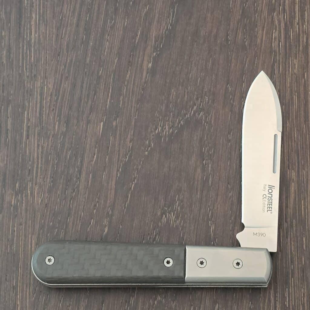 Lionsteel Italy CK Edition in M390 and Carbon Fiber Scales – gallery image 4