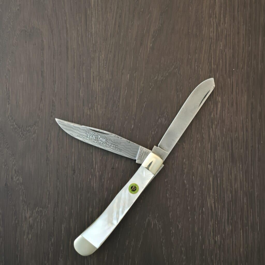 Vintage German Hen & Rooster 160th Anniversary Knife in MOP and Damascus – gallery image 4