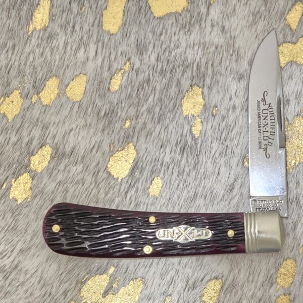 Great Eastern Cutlery #745125 Black Plumb Jigged Bone – gallery image 1
