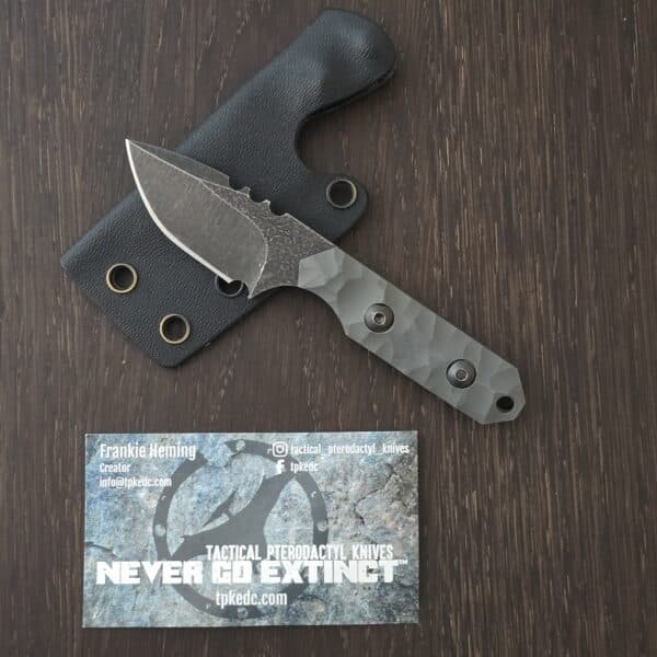 Tactical Pterodactyl Knives Mini Camper in Crewear and Gray Rock Pattern G10 and Black Kydex Sheath – gallery image 1
