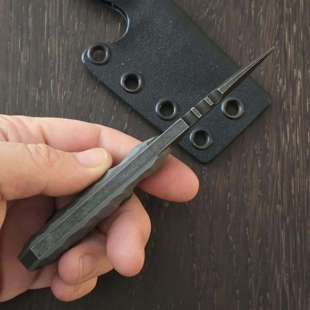 Tactical Pterodactyl Knives Mini Camper in Crewear and Gray Rock Pattern G10 and Black Kydex Sheath – gallery image 4