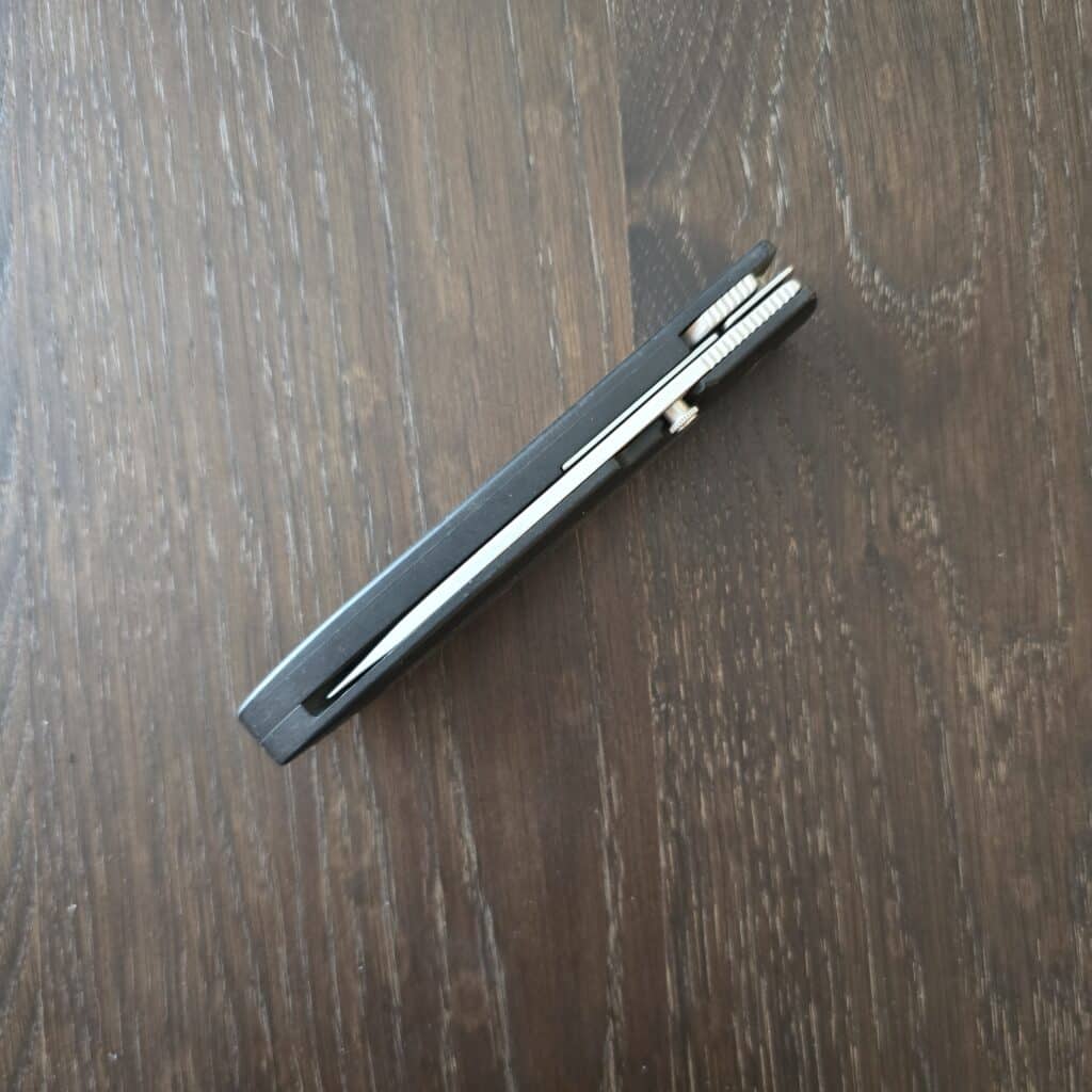 Buck USA model 180 cross lock stainless drop point main blade and gut hook/cord cutter secondary blade both blades lock using a liner lock (USED) – gallery image 4