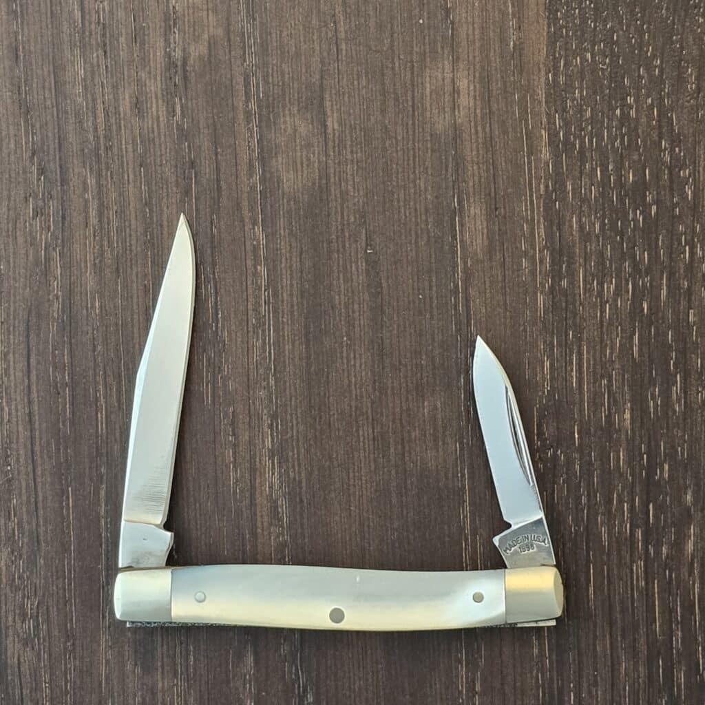 Queen Steel 38P MOP Mini 2 Blade Folder (2.75" closed) 1998 – gallery image 4