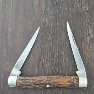 Remington USA Vintage R4593 Muskrat in Brown Jigged Bine knife for sale