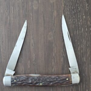 Remington USA Vintage R4593 Muskrat in Brown Jigged Bone knife for sale