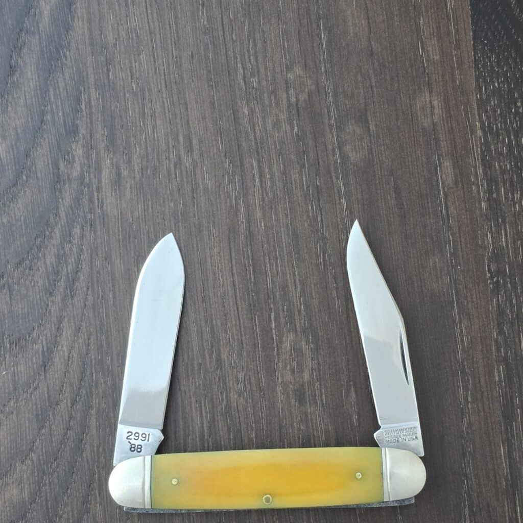 Winchester W15-2991 Equal End Moose Yellow Smooth Bone with Original Box 1988 – gallery image 5