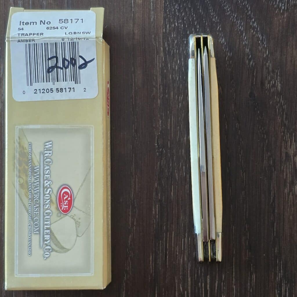 Case USA 6254 CV Trapper in Amber Bone No. 58171 – gallery image 4