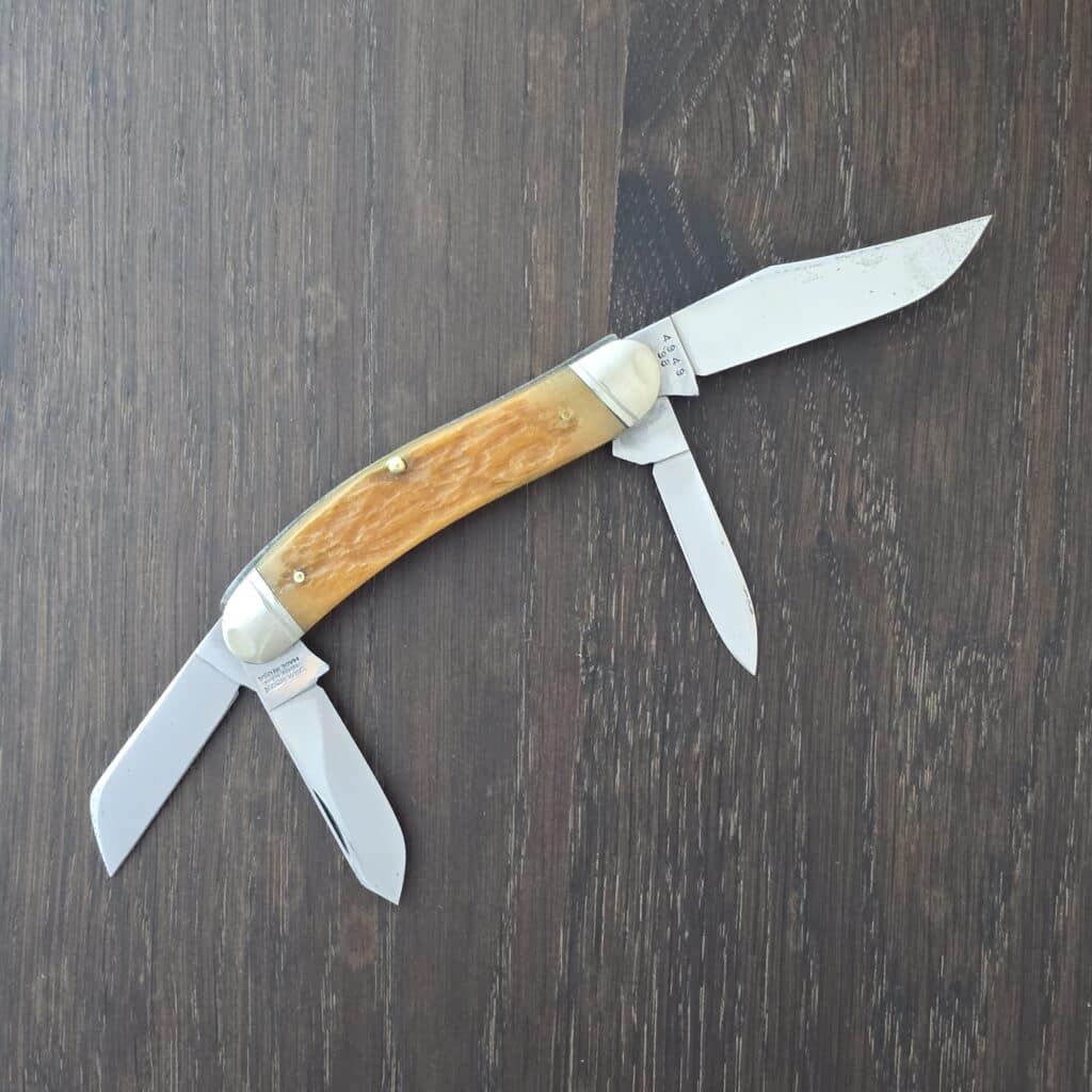 Winchester W15-4949 Congress 4 Blade Antique Green Rogers Jigged Bone with Original Box 1998 – gallery image 2