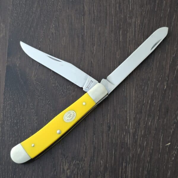 Moore Maker Matador, TX Yellow Delrin Trapper 3202 U 2011 – gallery image 1