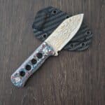 QSP Fixed Blade Neck Knife in Fat Carbon and Damascus QS141-H