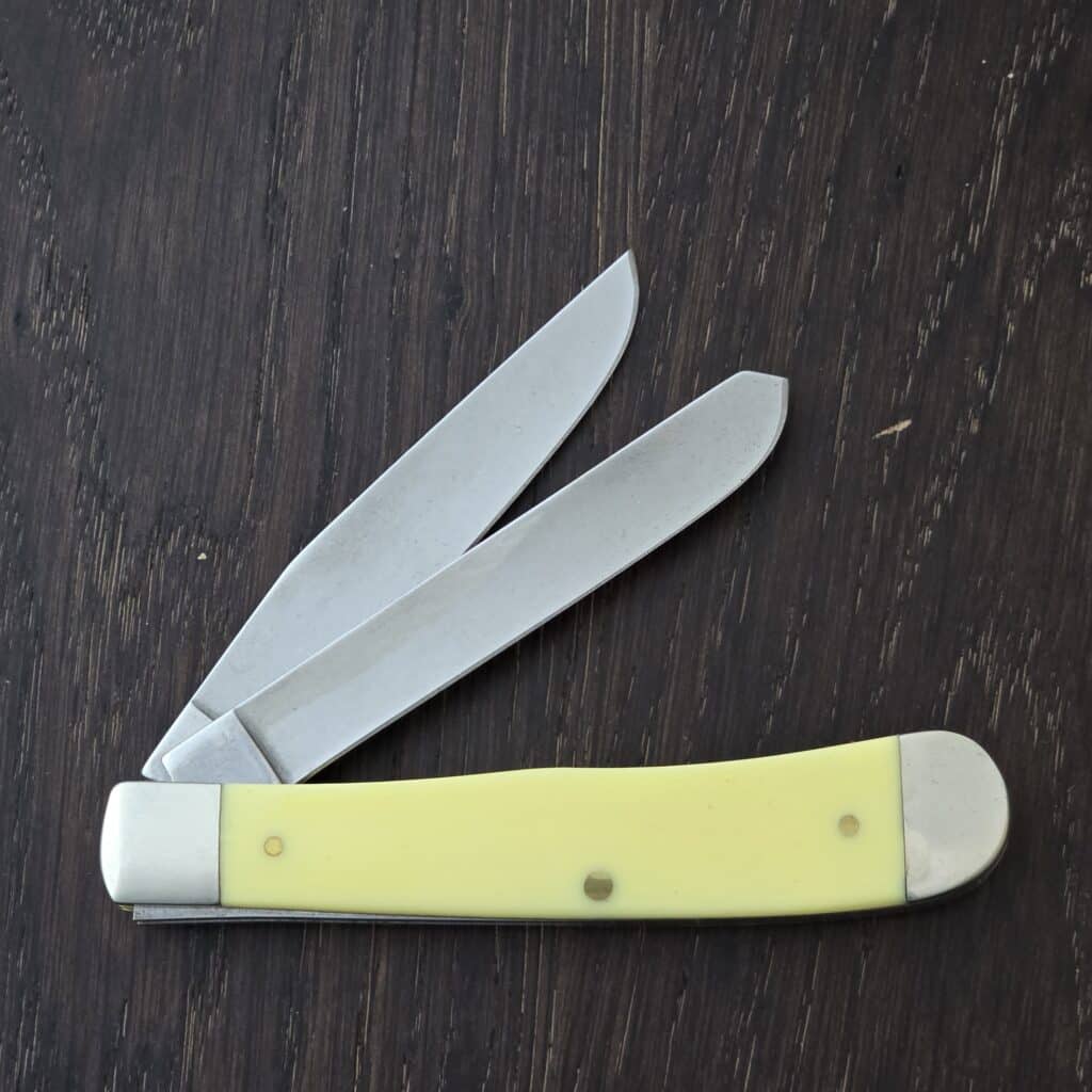 Case USA Father and Son Trapper in SS and Yellow Delrin CAT-FS/Y – gallery image 4