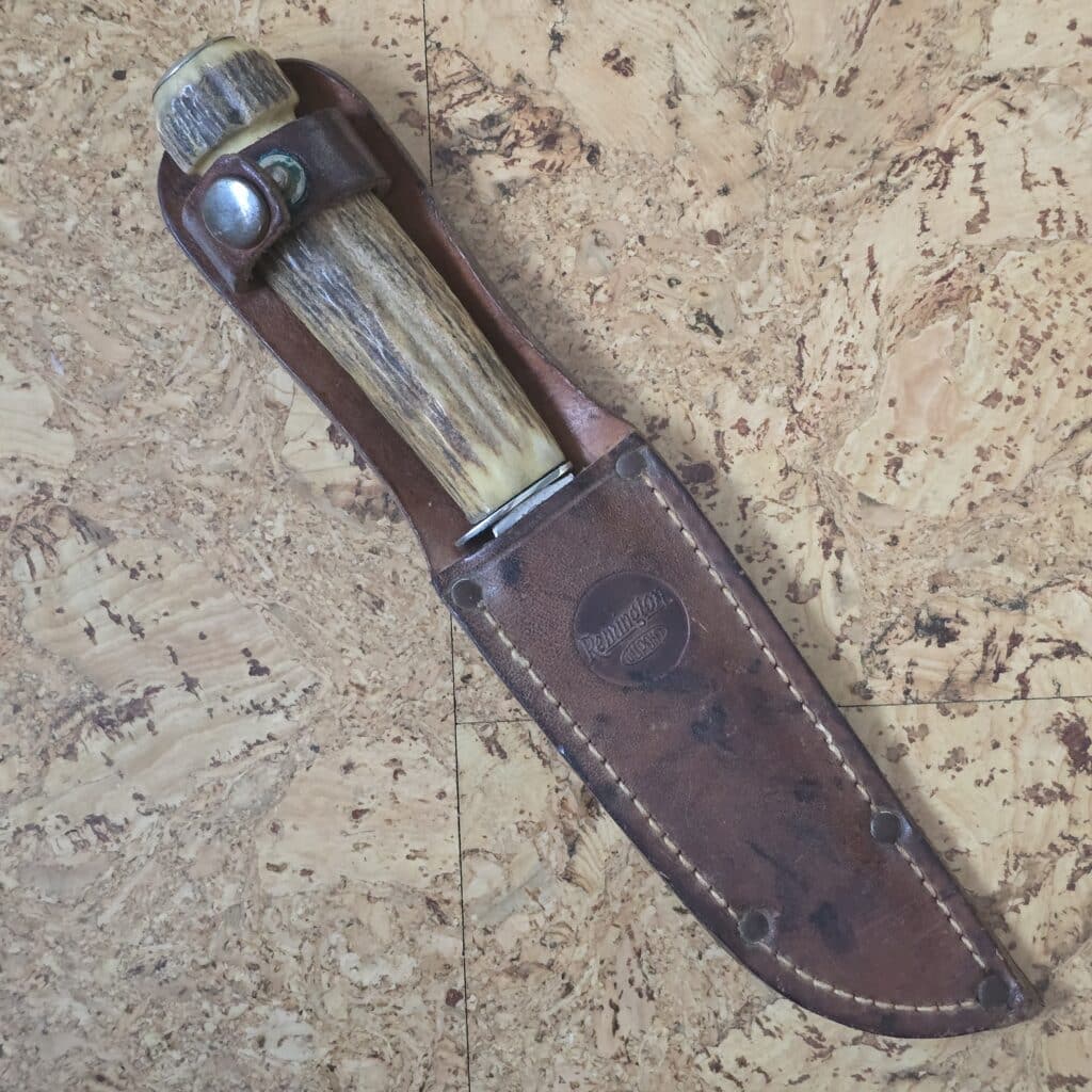 Remington USA RH73 1933-1940 in Stag with Nickel Silver Cap, 1/2 Guard and Original Leather Sheath – gallery image 2