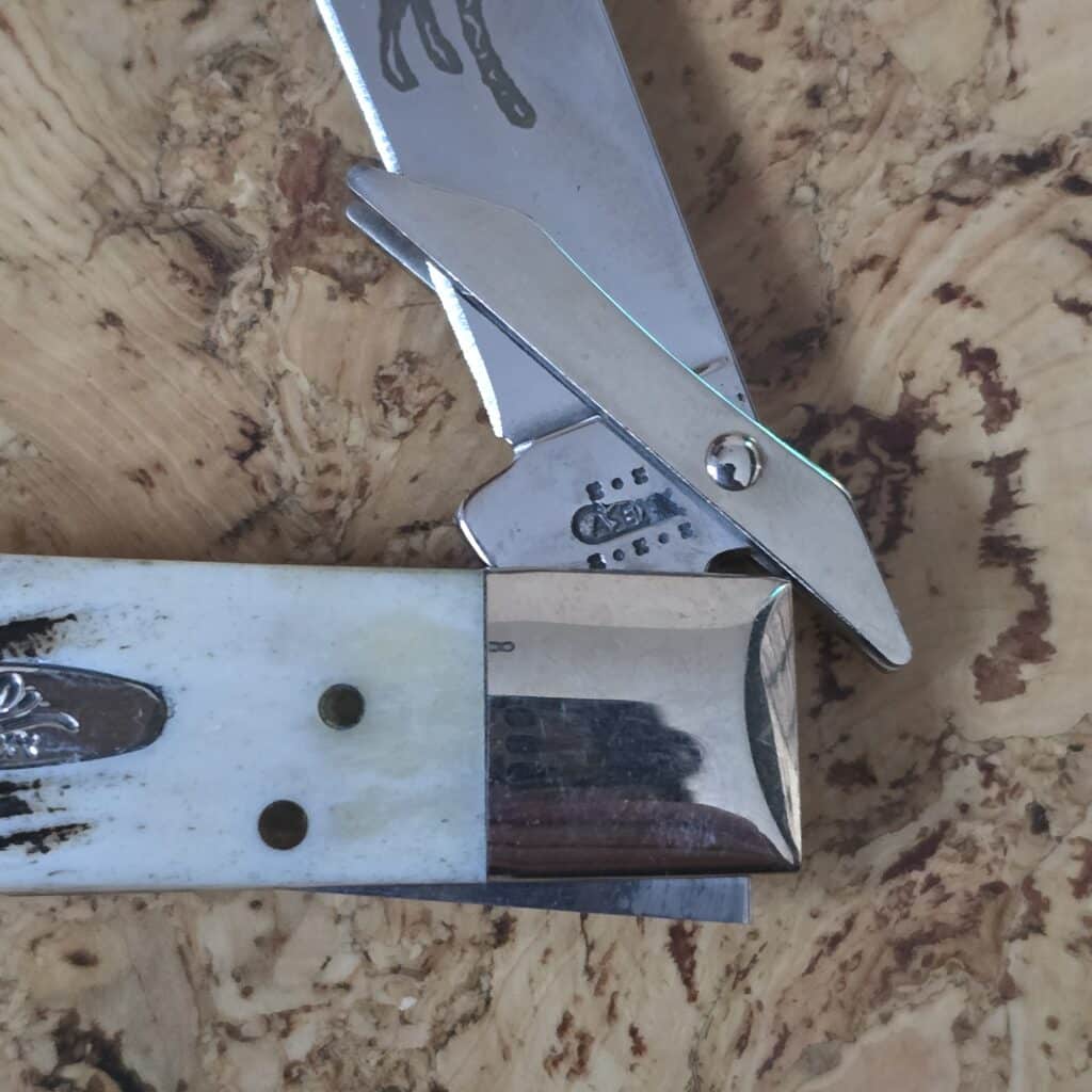 Case XX USA SS Cheetah Worm Groove #6111 1/2 L – gallery image 3