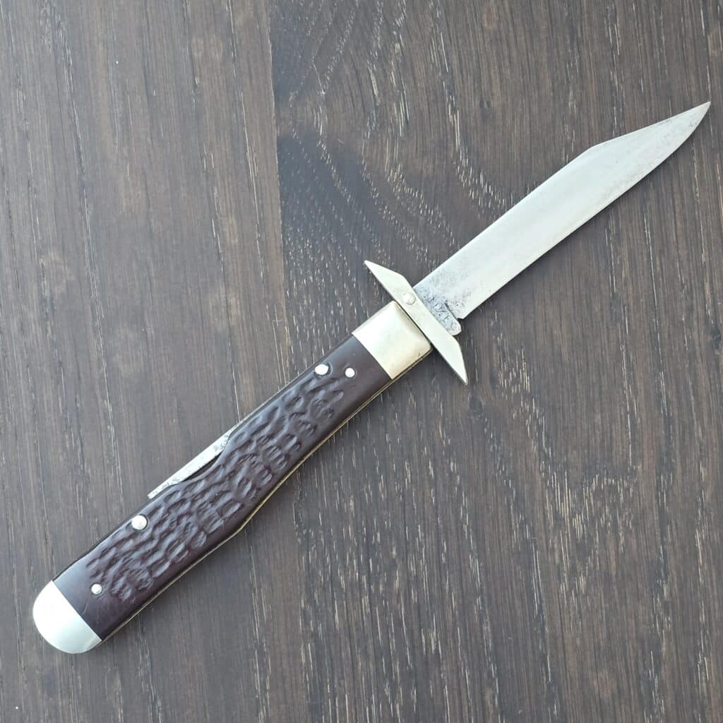 Case USA 1990 SS Cheetah XX 61011 1/2 Oval Shield 5 dot Dark Brown Rodgers Jigged Bone 1995 (not original box) knife for sale