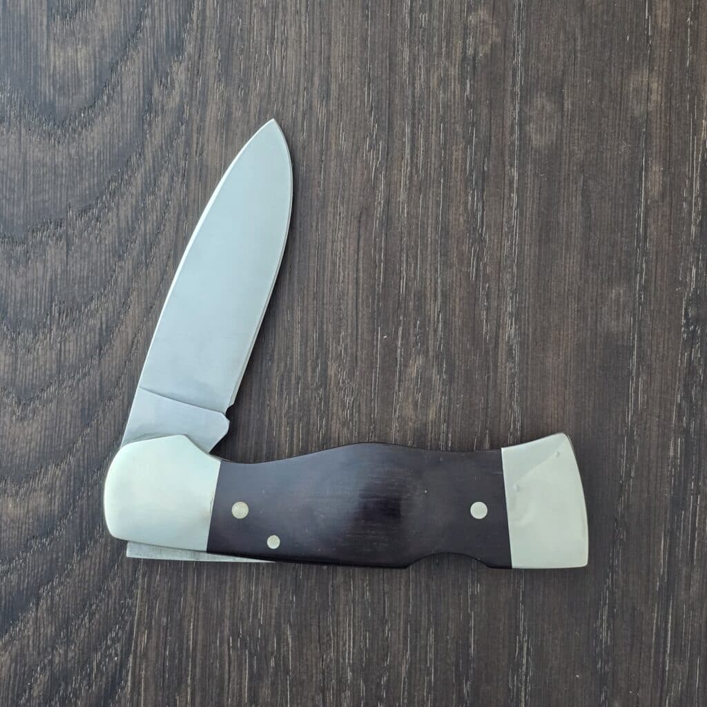 Western # S-532 Lockback in Rosewood with Deer Etching on Blade with Leather Sheath (note, knife is in box for the S-534) – gallery image 4