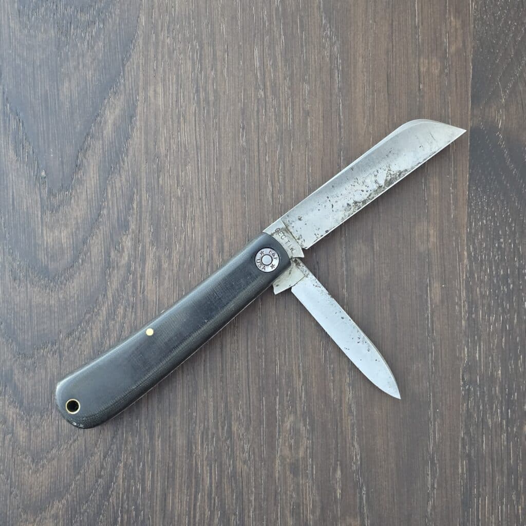 Great Eastern Cutlery #473216 Black Linen Micarta Farm and Field Tool (heavily used) – gallery image 2