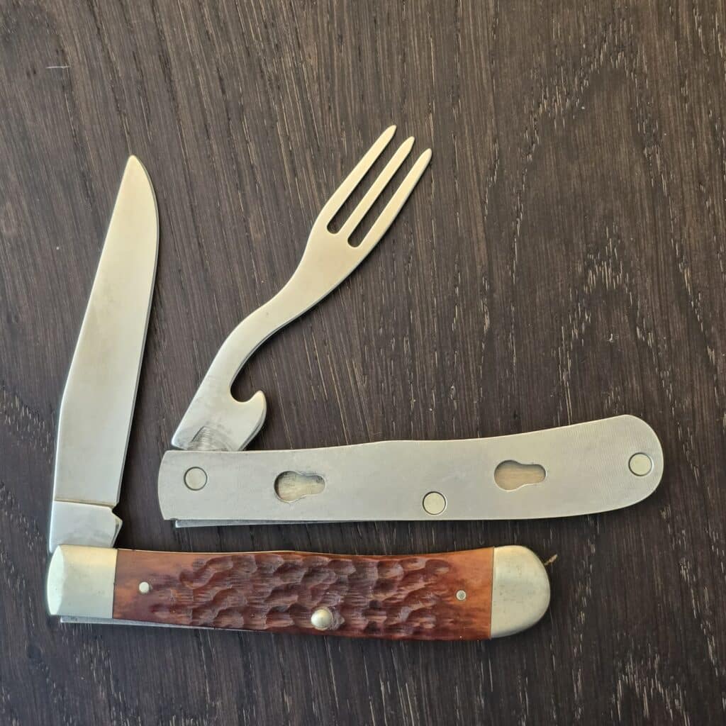Case XX USA 6254 HBSS in Brown Jigged Bone Hobo Knife knife for sale