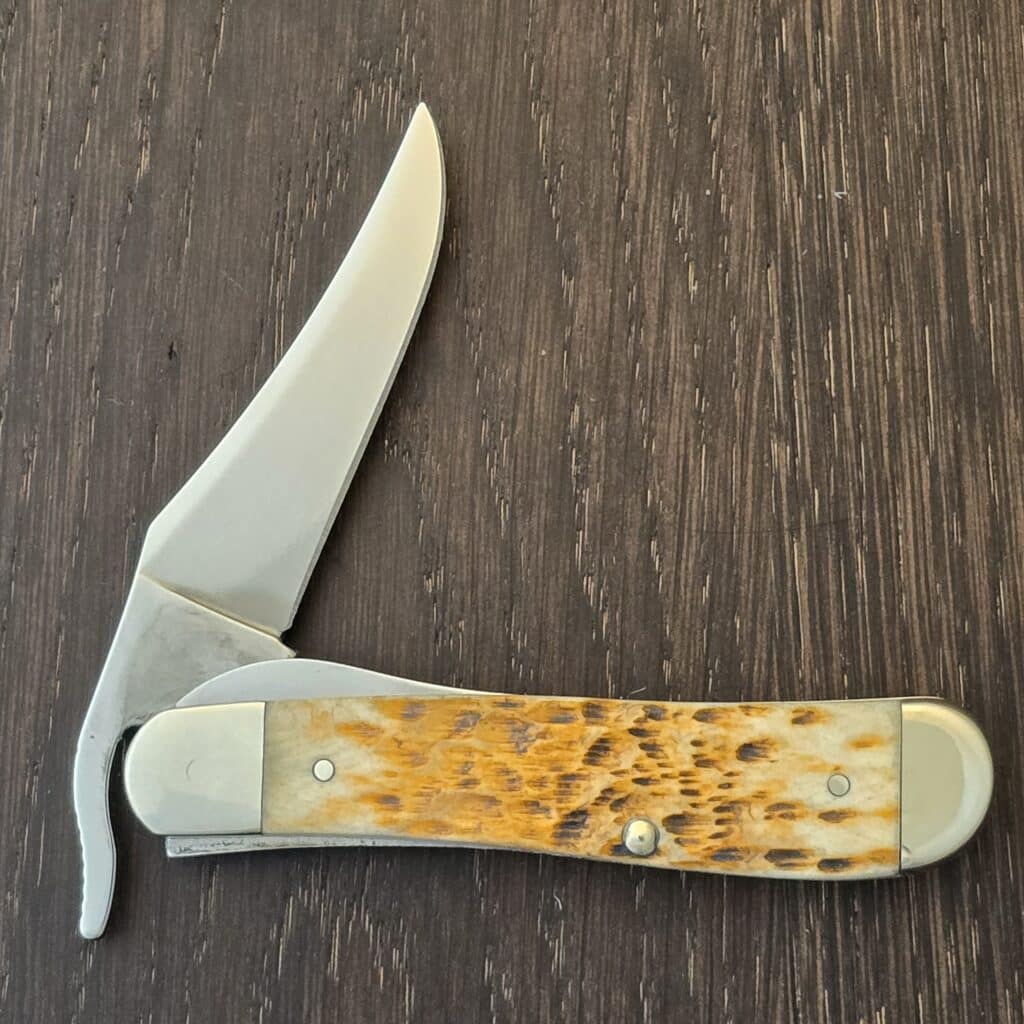Case XX USA No 00260 Amber Bone Peack Seed Jigged Bone Russlock 61953L SS knife for sale