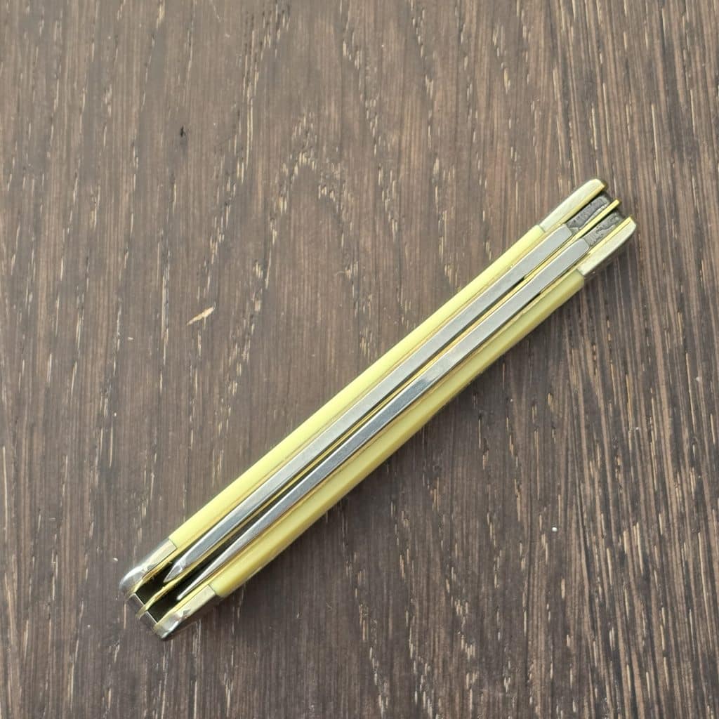 Case XX USA No. 80161 Yellow Smooth Synthetic Trapper 3254 SS (no box) knife for sale