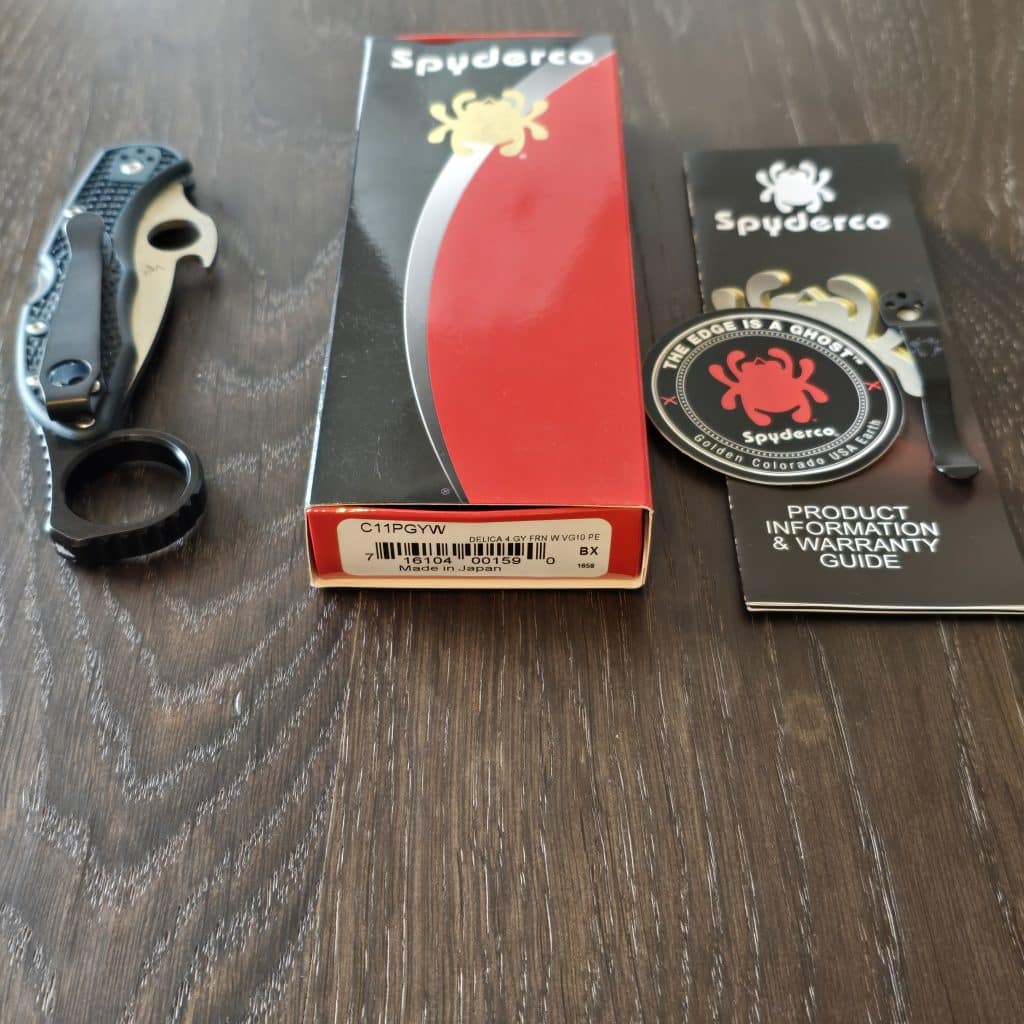 Spyderco JAPAN DELICA 4 GY FRN W VG10 PE C11PGYW - Image 5