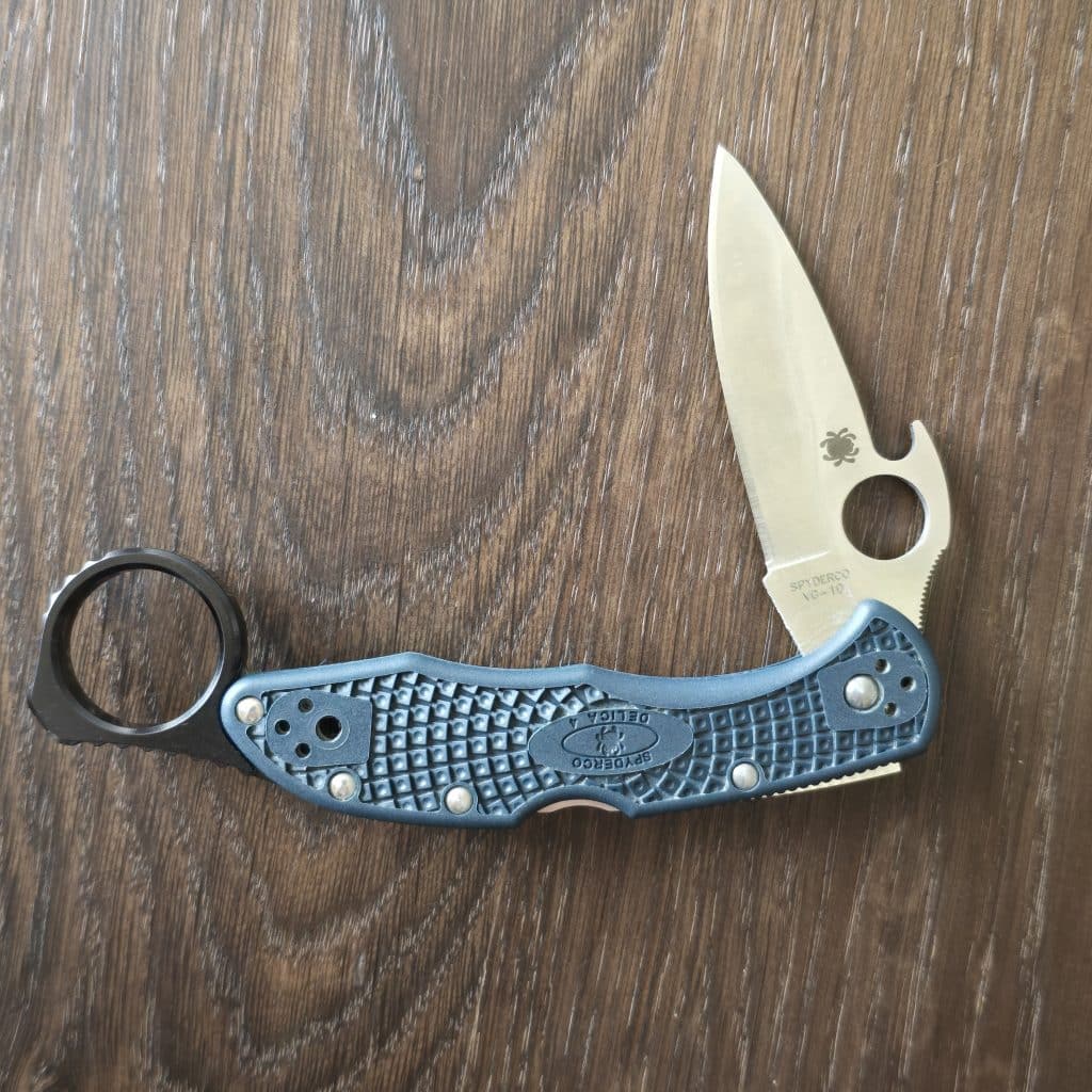 Spyderco JAPAN DELICA 4 GY FRN W VG10 PE C11PGYW - Image 2