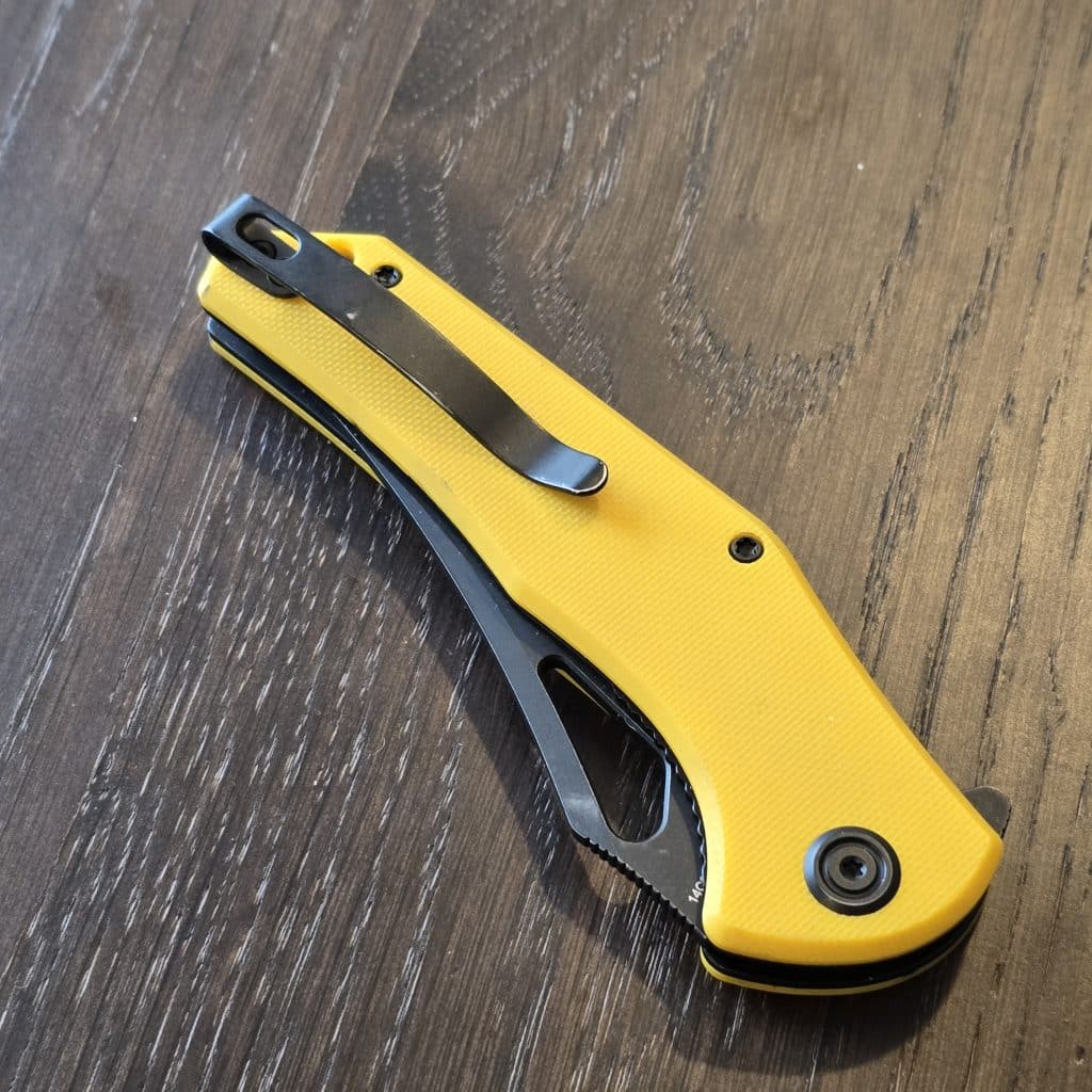 Kubey Phemius Liner Lock in black SW 14C28N and Yellow G10 - Image 4