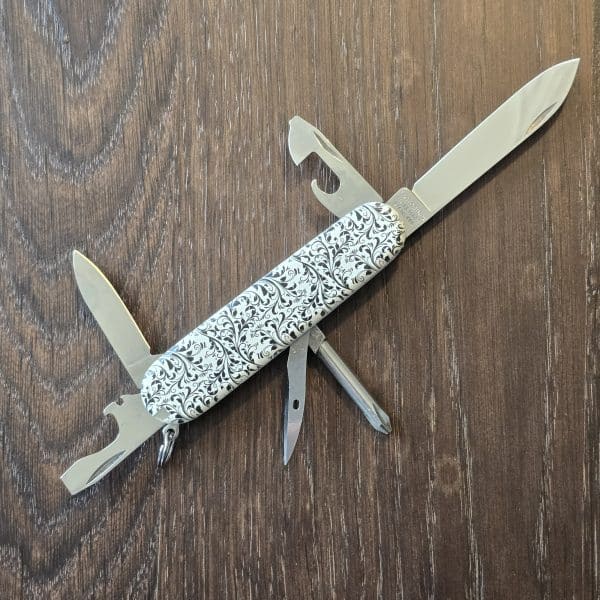 Victorinox 59215 Swiss Army Tinker White Paisley – gallery image 1