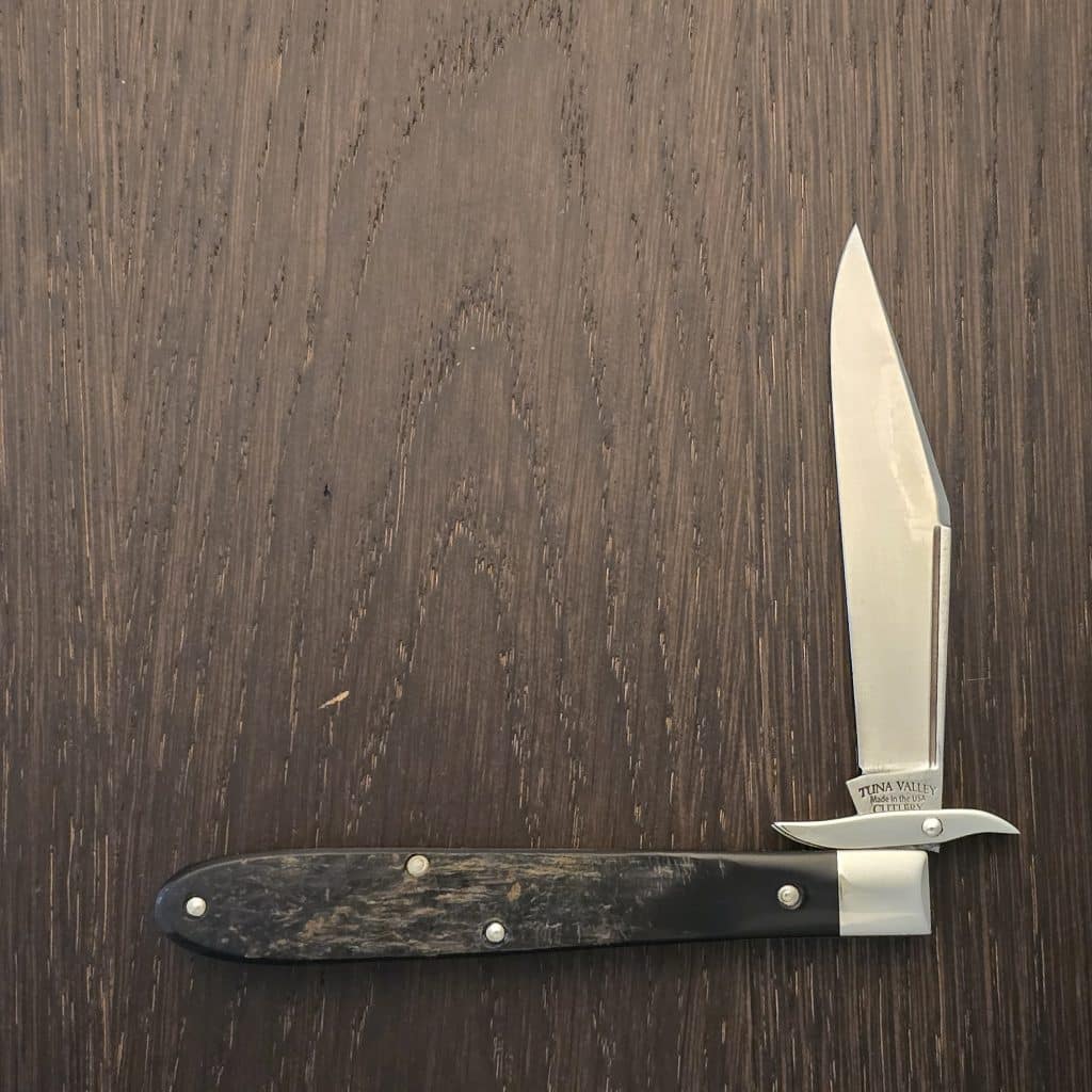 Tuna Valley Cutlery Mountain Cougar in Exterior Buffalo Horn w/154CM (1 of 15)
