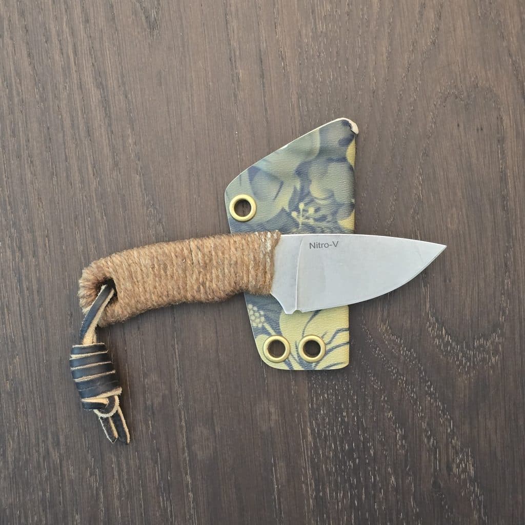 Knives By Nuge Short Run Wicket in NitroV (gently used)