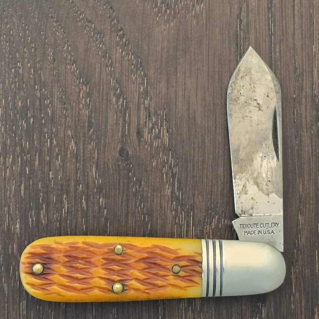 Great Eastern Cutlery #252117 Goldenrod Jigged Bone USED