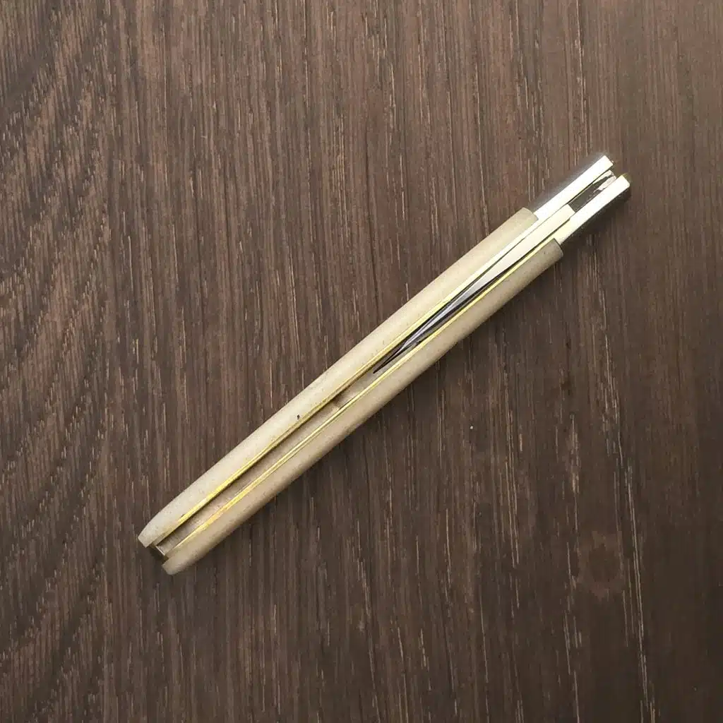 Great Eastern Cutlery #930126 S (short) Smooth White Bone (discounted store model) - Image 3