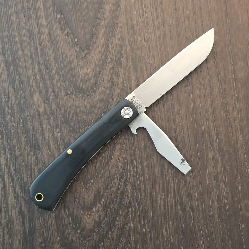 Great Eastern Cutlery #715222 Black Linen Micarta (note large pepper spot on cap lifter) – gallery image 2
