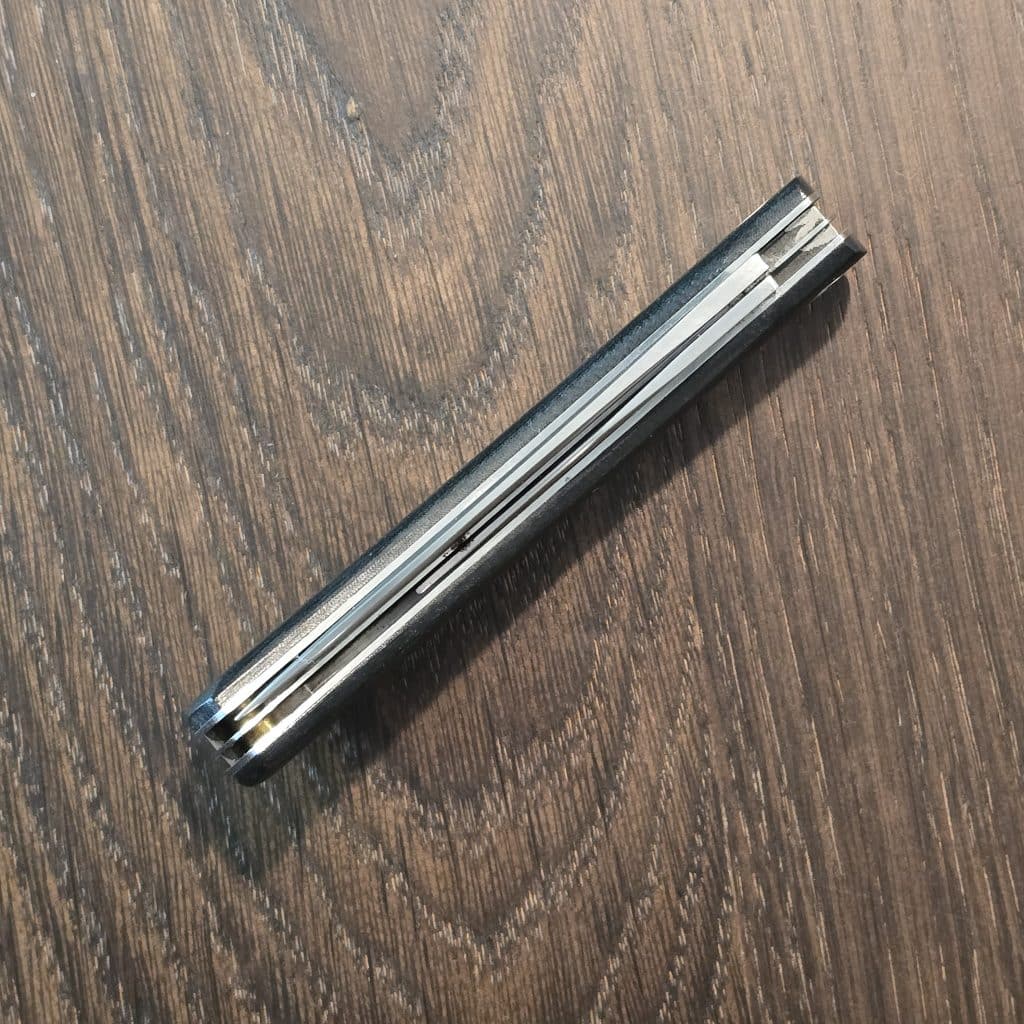 Great Eastern Cutlery #715222 Black Linen Micarta (note large pepper spot on cap lifter) – gallery image 3