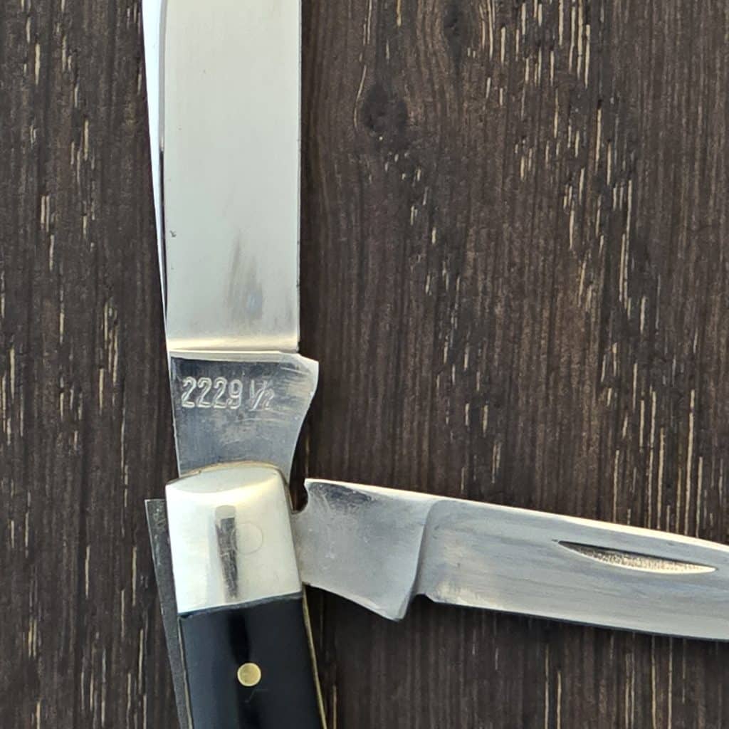 Case XX 2229 1/2 Tad Pole Folding Pocket Knife USA 1940-64 in carbon steel, with a black synthetic handle. – gallery image 3