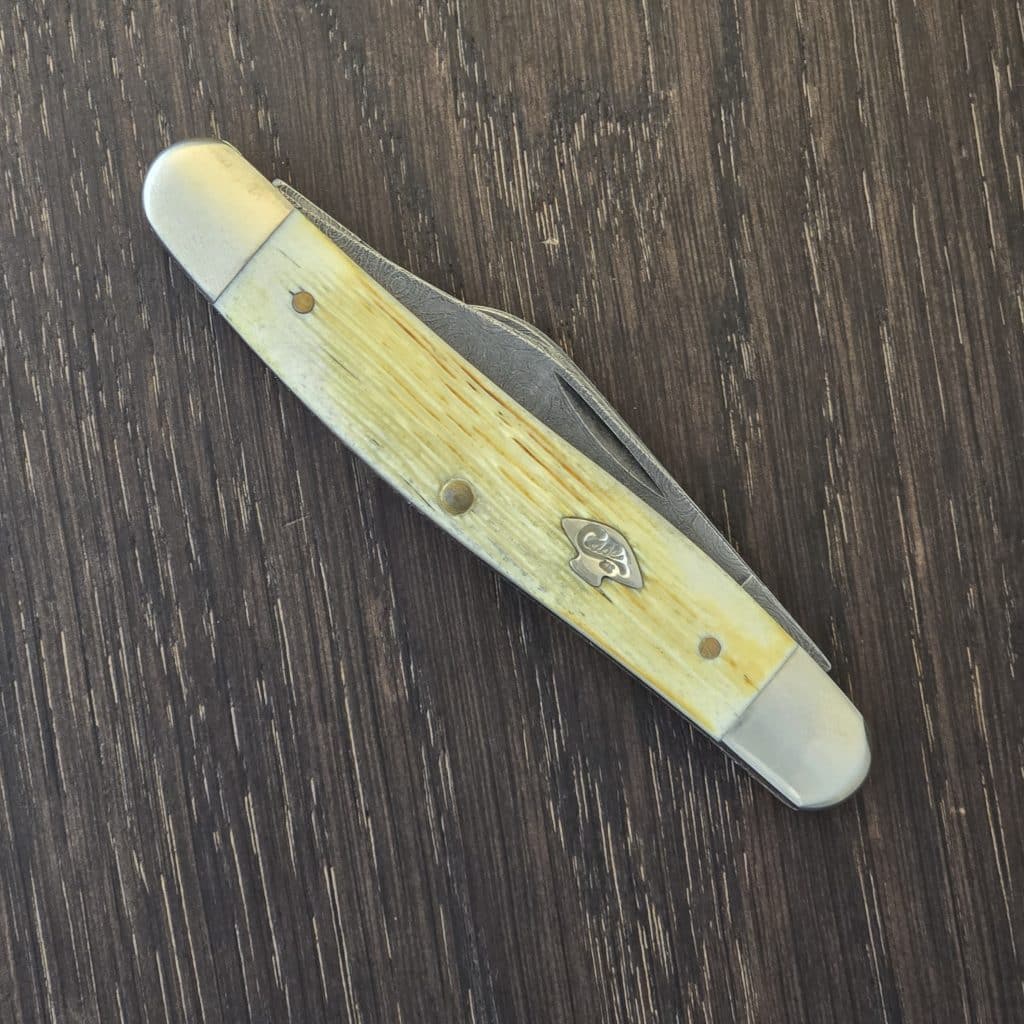 Case XX USA Stockman 6347 in Burnt Cream Bone and Damascus No 02857 – gallery image 4