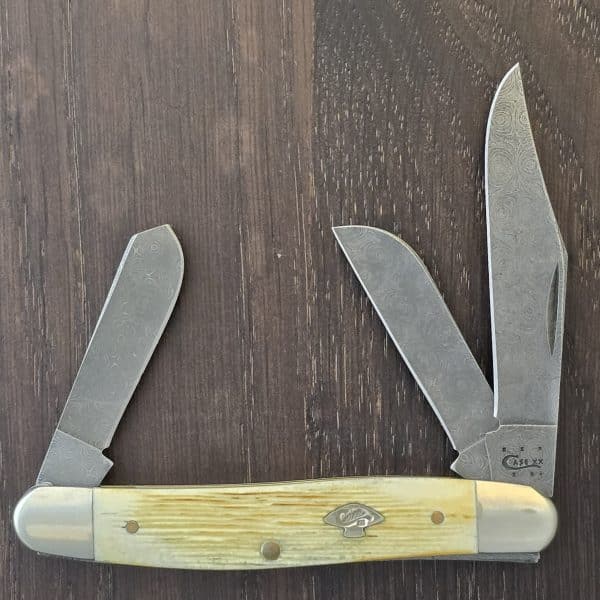 Case XX USA Stockman 6347 in Burnt Cream Bone and Damascus No 02857 – gallery image 1