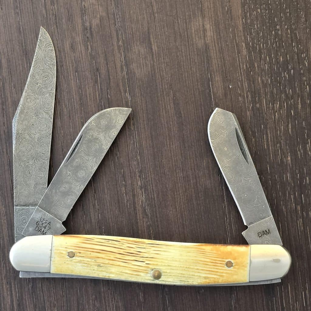 Case XX USA Stockman 6347 in Burnt Cream Bone and Damascus No 02857 – gallery image 2